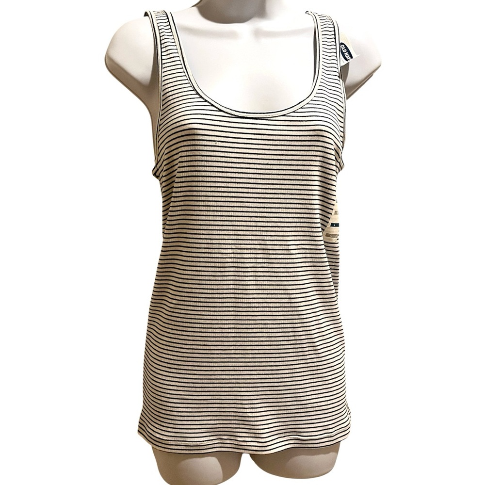 🟣 Old Navy Black and White Fitted Tank Top rare find